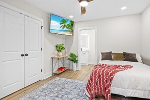 2 bedrooms, iron/ironing board, WiFi, bed sheets