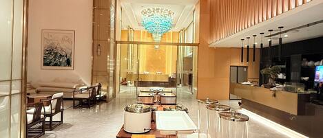Bữa sáng buffet
