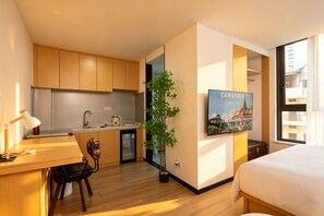 Superior dubbelrum | Memory foam-madrasser, minibar, unika möbler och skrivbord