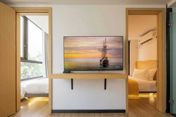 Standard-Studiosuite | Betten mit Memory-Foam-Matratzen, Minibar, individuell eingerichtet