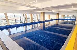 Indoor pool - Amanda Hotel (Phnom Penh)