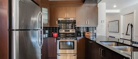 Condo, Balcony, Mountain View | Private kitchen