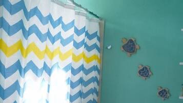 Family Apartment | Bathroom