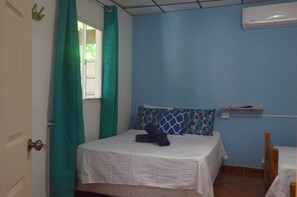 1 habitación, cortinas blackout y wifi gratis 