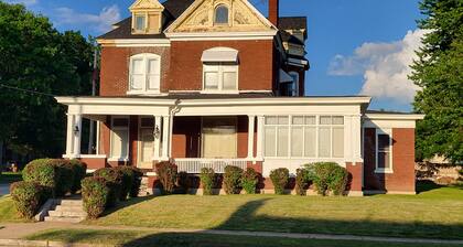 Charming 1-bedroom with shared house amenities in lovely Quincy with WiFi, AC