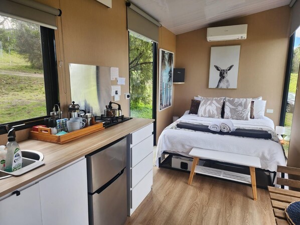 1 habitación y ropa de cama