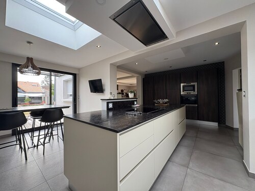 Maison 4 chambres piscine et jacuzzi