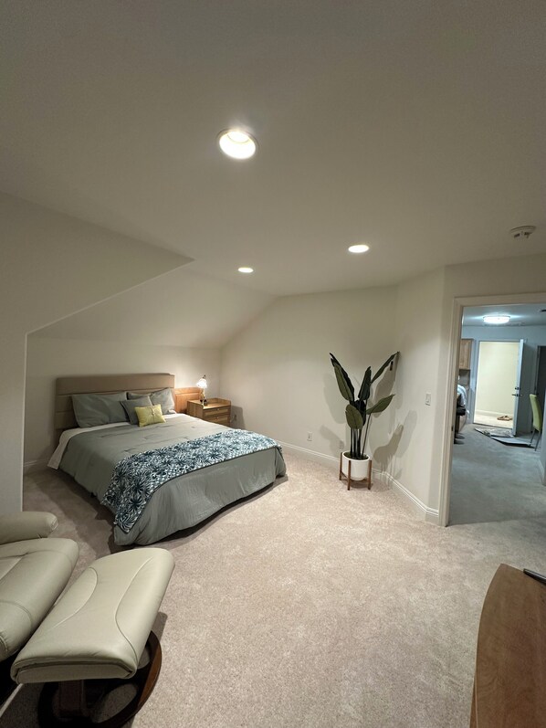 1 bedroom, in-room safe, desk, iron/ironing board