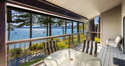 Remodeled 4BR Lakefront w/ Exceptional Amenities