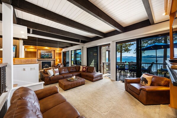 TV, fireplace, offices