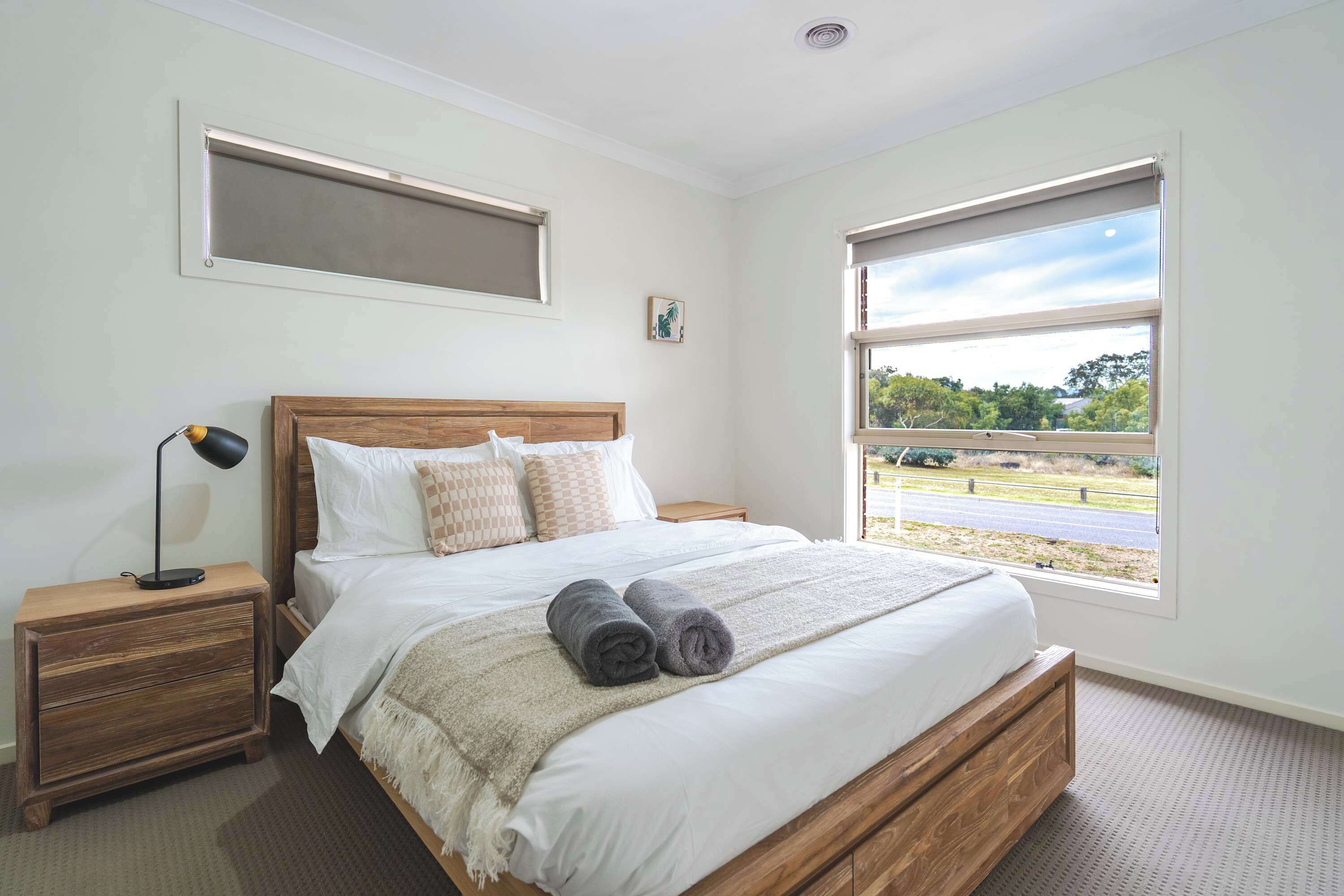 3 bedrooms, desk, iron/ironing board, WiFi