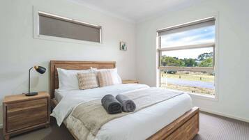 3 soveværelser, skrivebord, strygejern/strygebræt, Wi-Fi