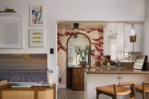 Interior - Entire Home in Manhattan Beach (Manhattan Beach)