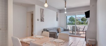 Ferienwohnung 'Con Piscina En Playa Islantilla' mit Meerblick, Gemeinschaftspool und Wi-Fi