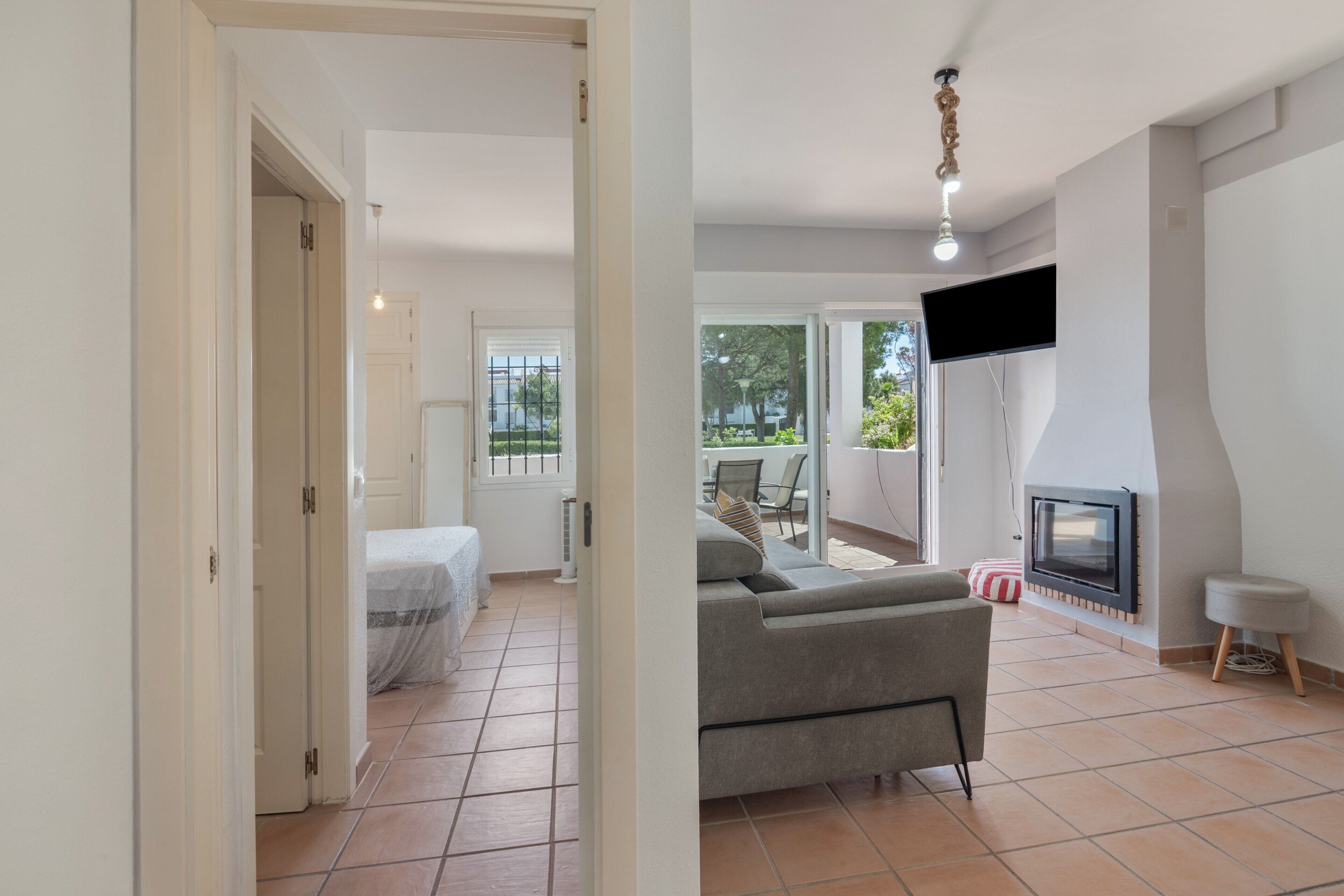 2 chambres, fer et planche à repasser, Wi-Fi gratuit, draps fournis