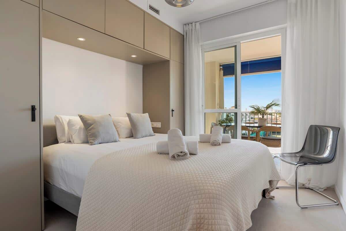 3 chambres, fer et planche à repasser, Wi-Fi gratuit, draps fournis