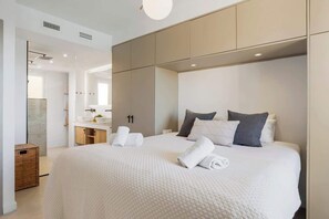 3 habitaciones, tabla de planchar con plancha y wifi gratis 