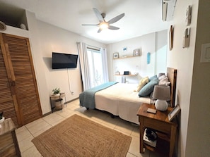 2 Schlafzimmer, Schreibtisch, kostenloses WLAN, BettwÀsche