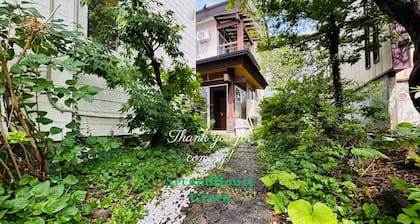 Spacious two-story inn with a Showa-era atmosphere (1st floor reserved)