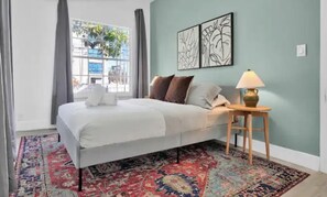 5 soverom, strykejern/-brett, wi-fi og sengetøy