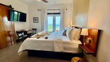 4 Schlafzimmer, Zimmersafe, Bügeleisen/Bügelbrett, WLAN