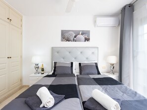 2 chambres, bureau, accès Internet