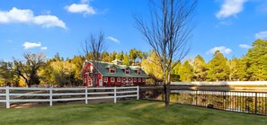Exterior - Lofted Legacy Barn,  White Mountains AZ (Heber)
