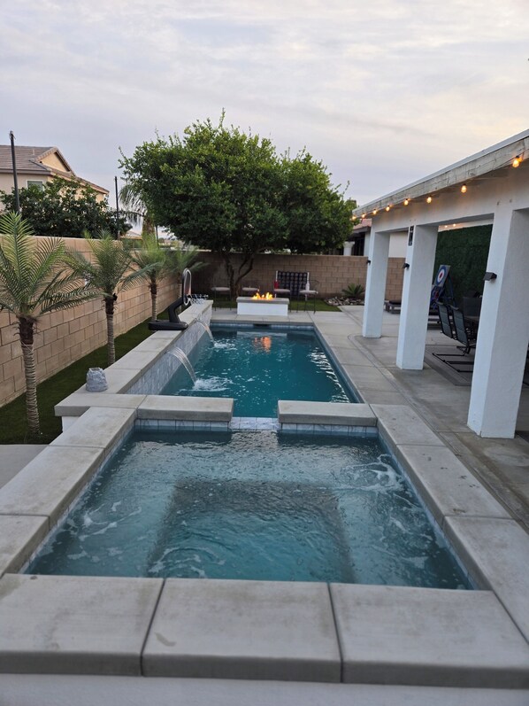 Outdoor pool, a heated pool