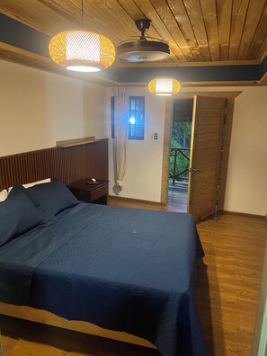 4 bedrooms, WiFi, bed sheets