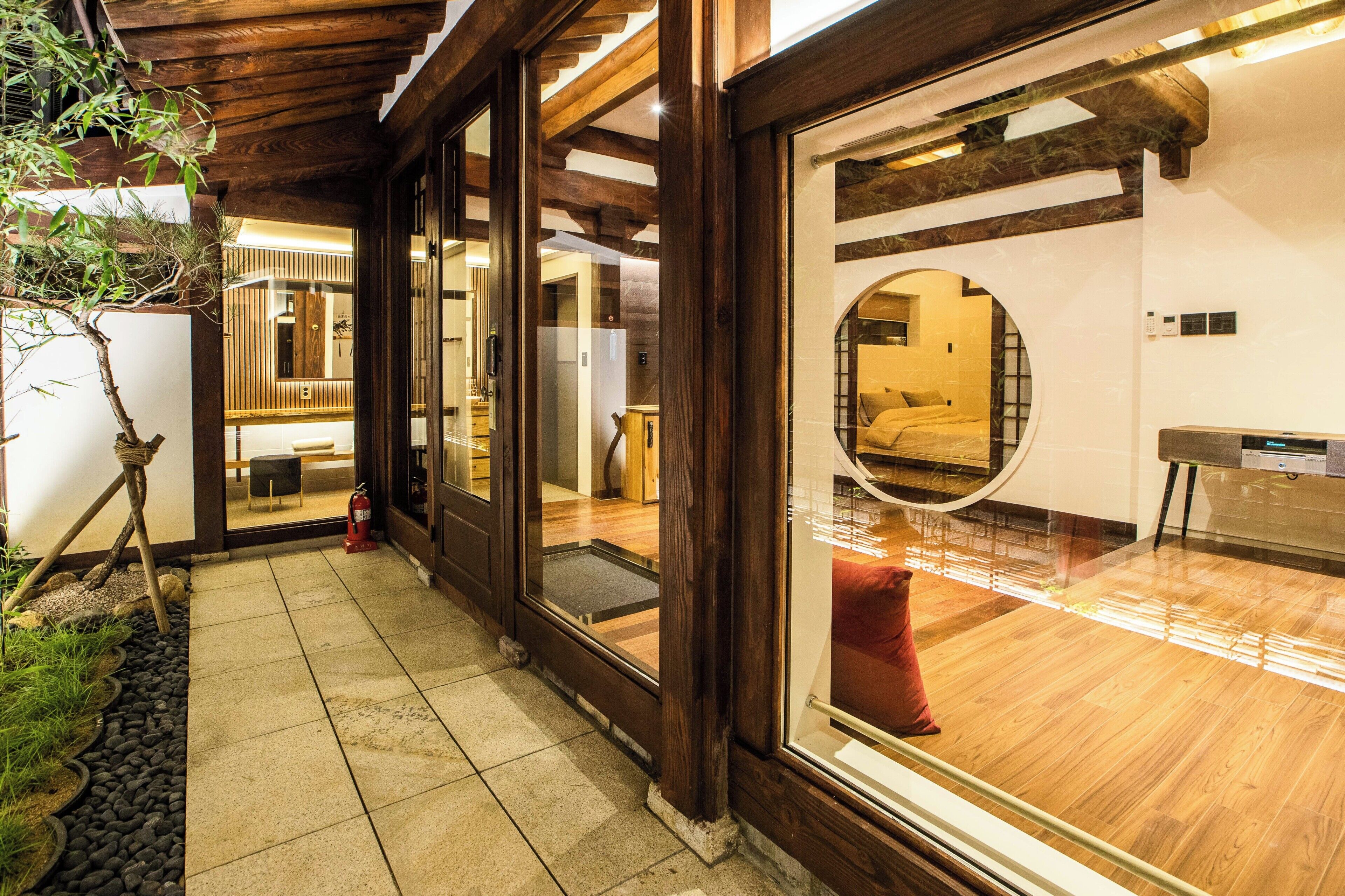 Mongseoru | Free WiFi