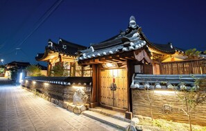 숙박 시설 정면