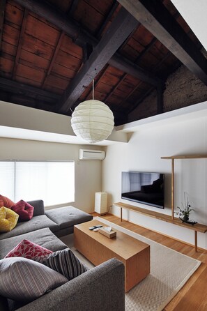 Televisión de pantalla plana