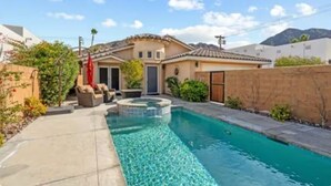 A residential property with a swimming pool, patio furniture, and a mountain view. - Hidden Gem in La Quinta Cove with saltwater pool and spa, close to old town LQ (La Quinta)