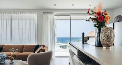LUX 3BR Condo 2 Minutes to Mambo Beach by Bocobay