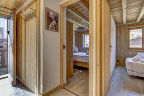 2 chambres, fer et planche à repasser, lit parapluie, Wi-Fi gratuit