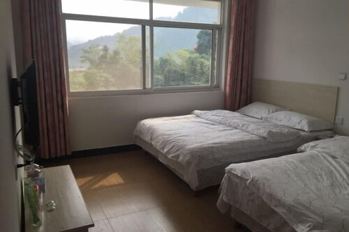 Jixi Longchuan No.19 Farm Hotel