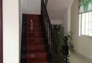 Unclassified image, 2 of 10, button - Jixi Longchuan No.19 Farm Hotel (Jixi)