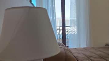 1 bedroom, internet, bed sheets, wheelchair access