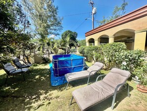 Outdoor spa tub - Spacious 3-bedroom house in Subic with AC, WiFi, Pool & Parking. Relax & unwind (Subic)