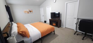 1 bedroom, iron/ironing board, free WiFi, bed sheets