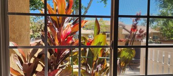 Beautiful 2Bdrm-3Bth Townhome, Attached 2 Car Garage, Pool, Gated Community