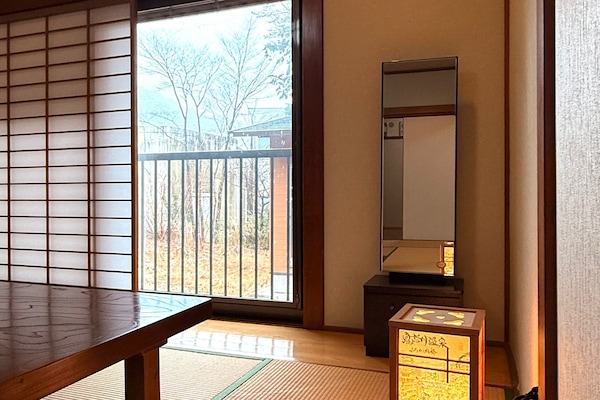 Classic Townhome, 1 Bedroom, Non Smoking, Courtyard View (Omakase )