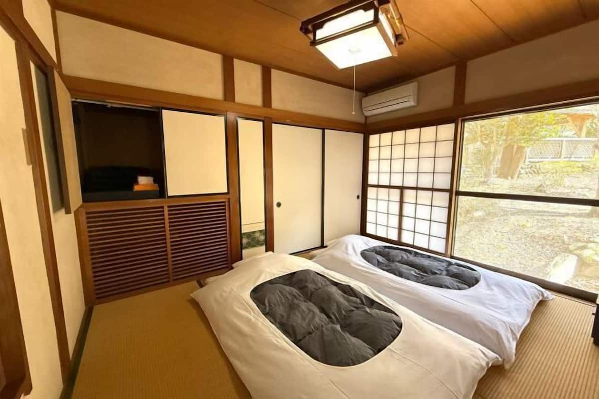 1 bedroom, down comforters, in-room safe, laptop workspace