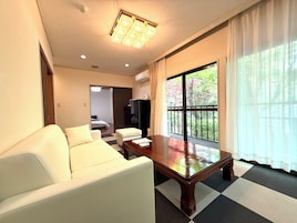 Villa, Non Smoking, Garden View (Kegon) | Living area | Table tennis