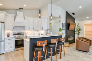 Imagen sin descripción, 3 de 45, botón