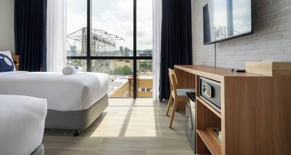 Kokotel Cebu Adira