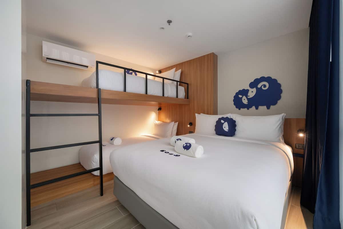Classic Quadruple Room