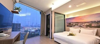 Nanyang Boutique Hotel (Bozhou Weiwu Avenue Branch)