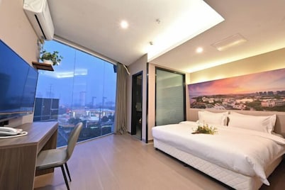 Nanyang Boutique Hotel (Bozhou Weiwu Avenue Branch)