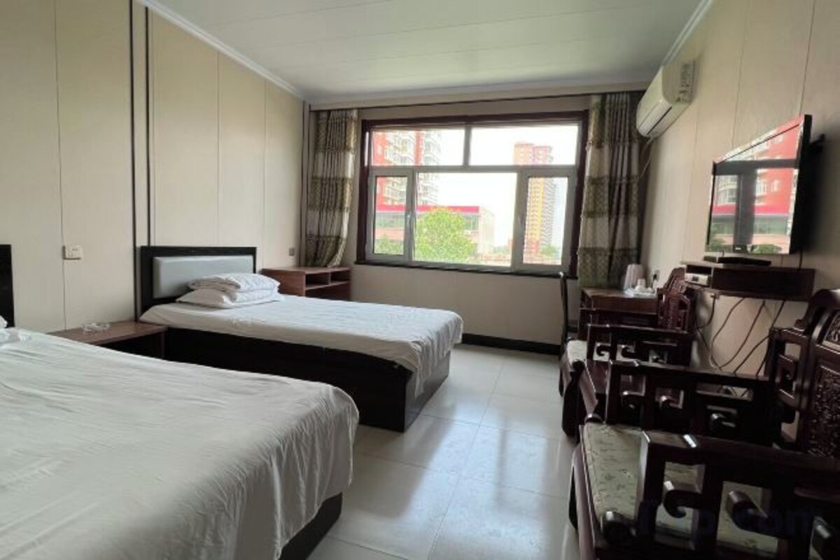 Business Standard Room